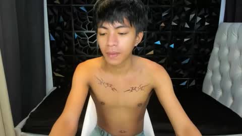 Snapshot of davincihugecock chatting on 03.27.26 daniel online show from 03.27.26