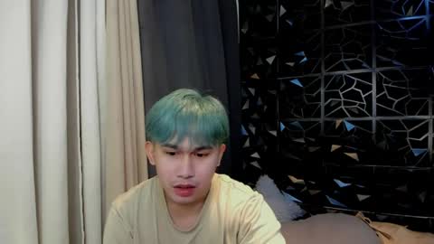 Snapshot of davincihugecock chatting on 04.02.26 daniel online show from 04.02.26