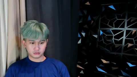 Snapshot of davincihugecock chatting on 04.05.26 daniel online show from 04.05.26