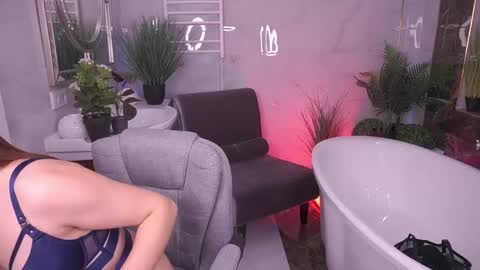 DawnGwin      Sasha online show from 04.17.26