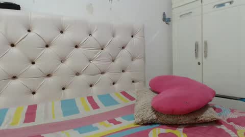 Snapshot of dayanats15 chatting on 02.27.25 instagram catherin dayana reina online show from 02.27.25