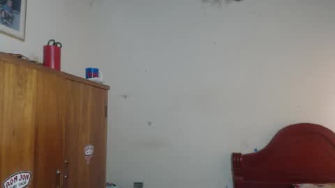 Snapshot of daylon_brown_ chatting on 09.20.25 Dylon online show from 09.20.25