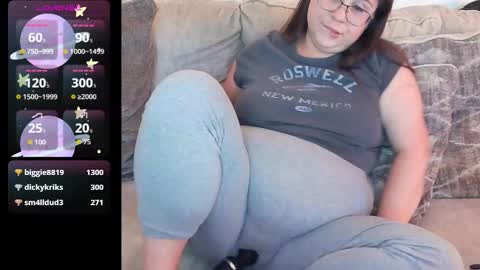 Snapshot of dazeddesty_ chatting on 10.27.25 Dazeddesty online show from 10.27.25