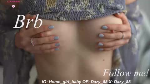 Snapshot of dazy_88 chatting on 10.04.25 Dazy My Fansly online show from 10.04.25