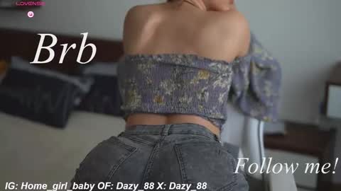 Snapshot of dazy_88 chatting on 10.05.25 Dazy My Fansly online show from 10.05.25