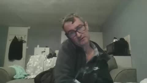 Dazzill online show from 11.28.25