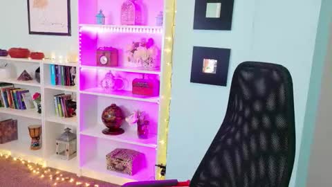 Snapshot of dd__shari chatting on 02.06.26 Shari online show from 02.06.26