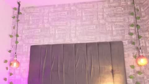 dea_athenea online show from 11.28.25