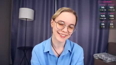Charlie 18yo online show from 09.11.25