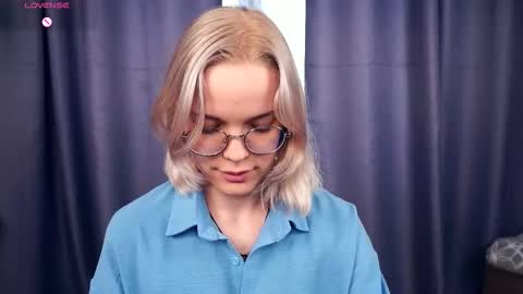 Charlie 18yo online show from 10.13.25
