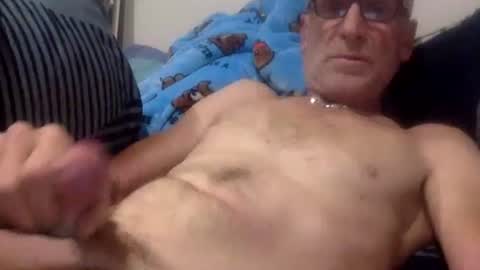 deanofflove221000 online show from 10.24.25