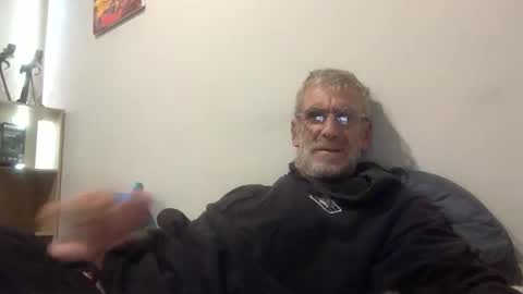 deanofflove221000 online show from 02.17.26