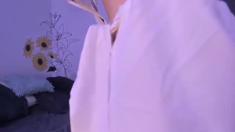 venus  adam online show from 02.15.25