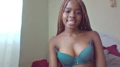 Snapshot of dearygirl chatting on 02.17.25 lilian online show from 02.17.25