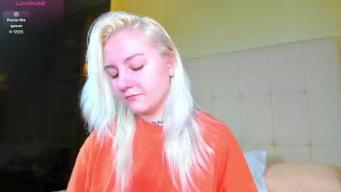 Debbie Mon Tue Fri Sun Sat GMT 3 1000am - 0400pm  online show from 02.25.26