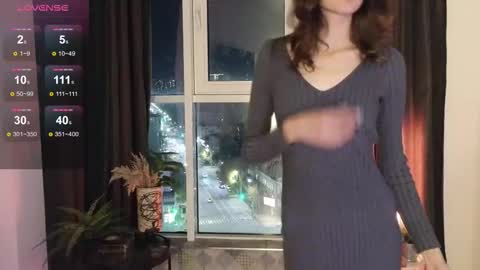 Snapshot of debihenks chatting on 10.29.25 Eva online show from 10.29.25