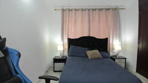  Dbora  online show from 03.08.25