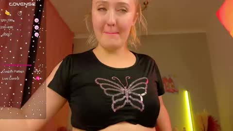 Cherry Pie online show from 12.19.25