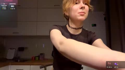 Hello My name is Sarah im new model here and little but shy. online show from 02.19.26