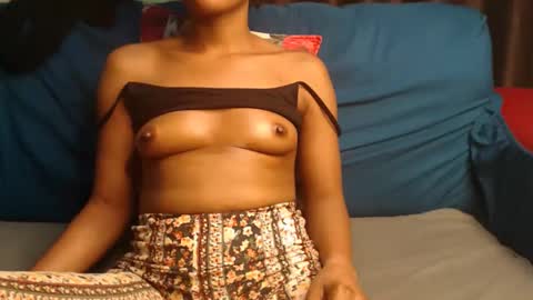 Snapshot of deedat4 chatting on 02.10.26 Dee online show from 02.10.26