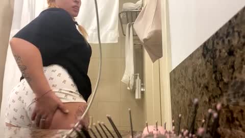 Camila Palacios online show from 03.10.25