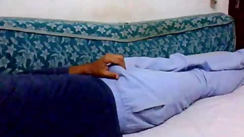 Snapshot of deepak4ualways chatting on 01.01.25 sandy4umylove2014 online show from 01.01.25