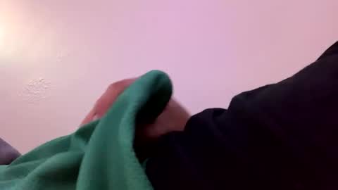 Snapshot of deepinthewave chatting on 10.02.25 Dee online show from 10.02.25