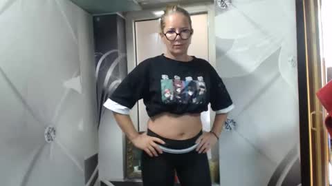 hi guys i m a cute milf i m here for good time and nice people pls be respectfool and enjoy me online show from 05.29.26
