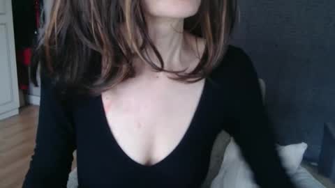 Snapshot of deessedivine chatting on 11.08.25 KamiDevi online show from 11.08.25