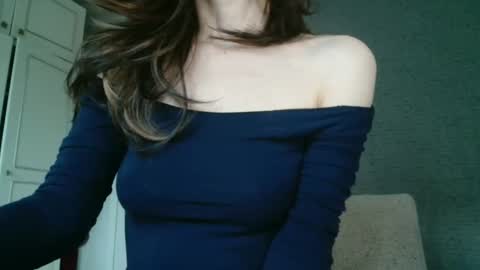 Snapshot of deessedivine chatting on 11.22.25 KamiDevi online show from 11.22.25