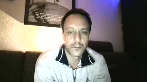 Snapshot of degrandis chatting on 01.04.25 Luka Magic online show from 01.04.25