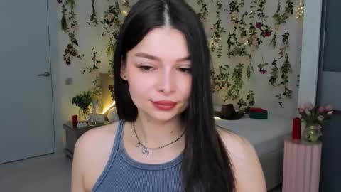 Snapshot of degreeofsincerity chatting on 03.18.26 DegreeOfSincerity online show from 03.18.26