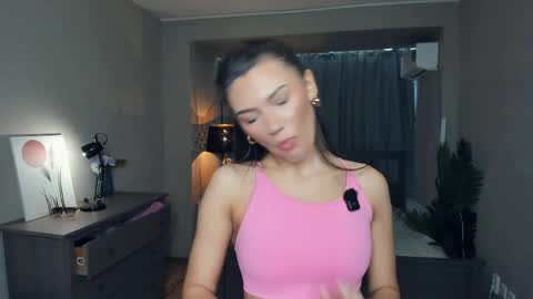 Laura online show from 03.31.26