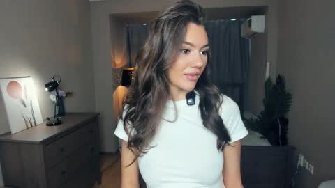 Laura online show from 04.05.26