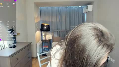 Laura online show from 04.13.26