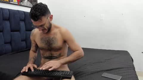 Snapshot of deilnal_zafiro chatting on 11.30.25 deilnal_zafiro online show from 11.30.25