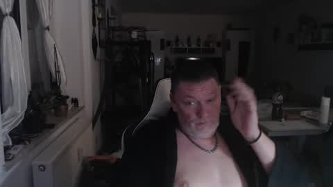 deinprinz2312 online show from 01.27.25