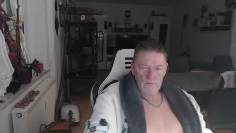 deinprinz2312 online show from 11.25.25