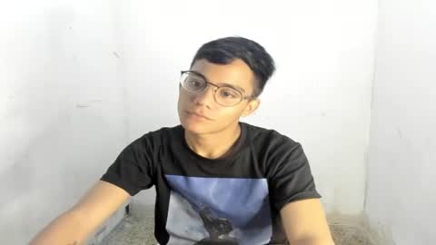 Snapshot of deivi_colins chatting on 09.17.25 deivi_colins online show from 09.17.25