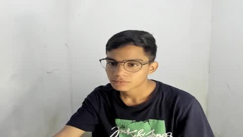 Snapshot of deivi_colins chatting on 09.21.25 deivi_colins online show from 09.21.25
