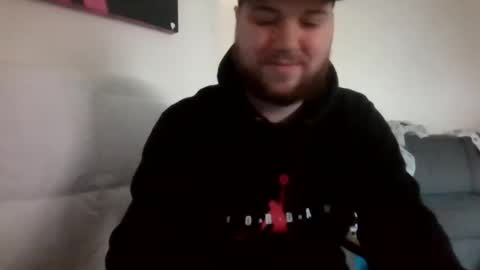 Snapshot of dekumate chatting on 02.13.25 dekumate online show from 02.13.25