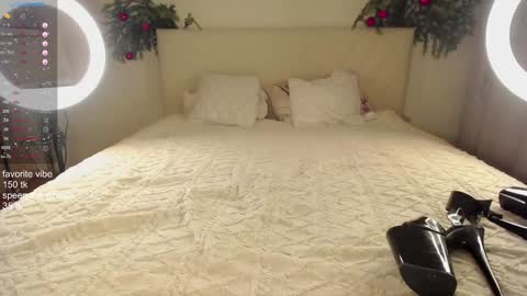 Dia online show from 12.30.24