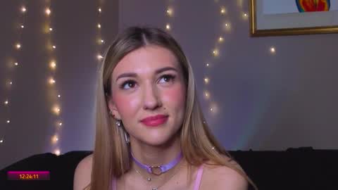 Snapshot of delcieodoherty chatting on 11.29.25 Adla online show from 11.29.25