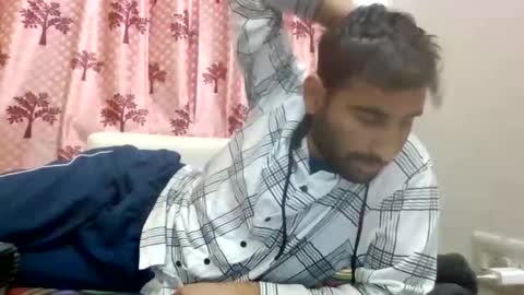 Snapshot of delhihornycouple chatting on 02.01.26 akash kavya online show from 02.01.26