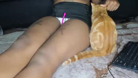 deli_la online show from 03.12.26