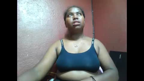 deliah712909 online show from 10.17.25