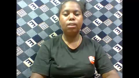 deliah712909 online show from 10.18.25