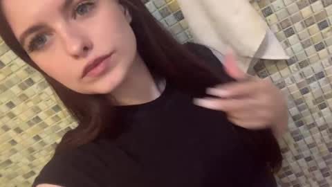 Kiki online show from 04.08.26