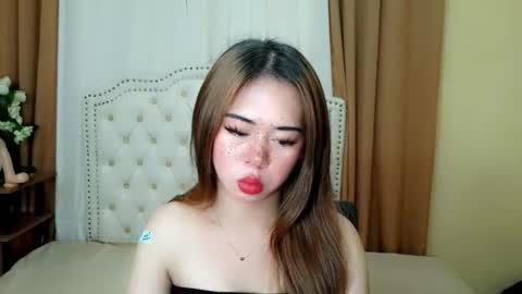 Sophie online show from 04.16.26