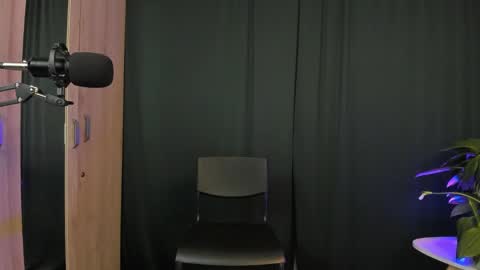 Delilah online show from 02.02.25